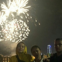 Женя Попов